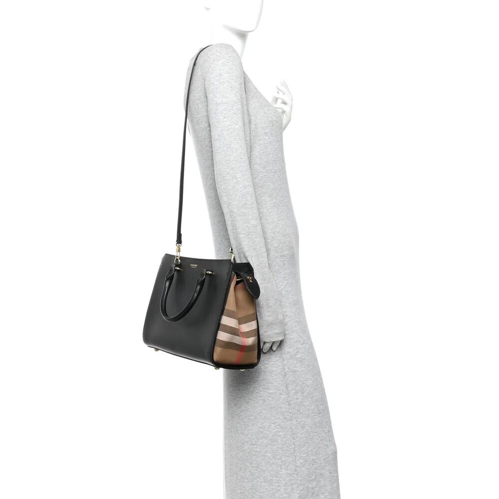 NWT BURBERRY BANWELL BLACK LEATHER CHECK CANVAS HOULDER TOTE BAG $ 1950 - Picture 9 of 13